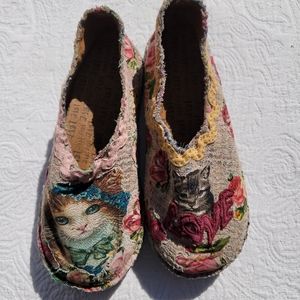 Magnolia Pearl slip ons